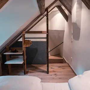 https://gartenhauschen-an-der-wornitz.com-bavaria.com